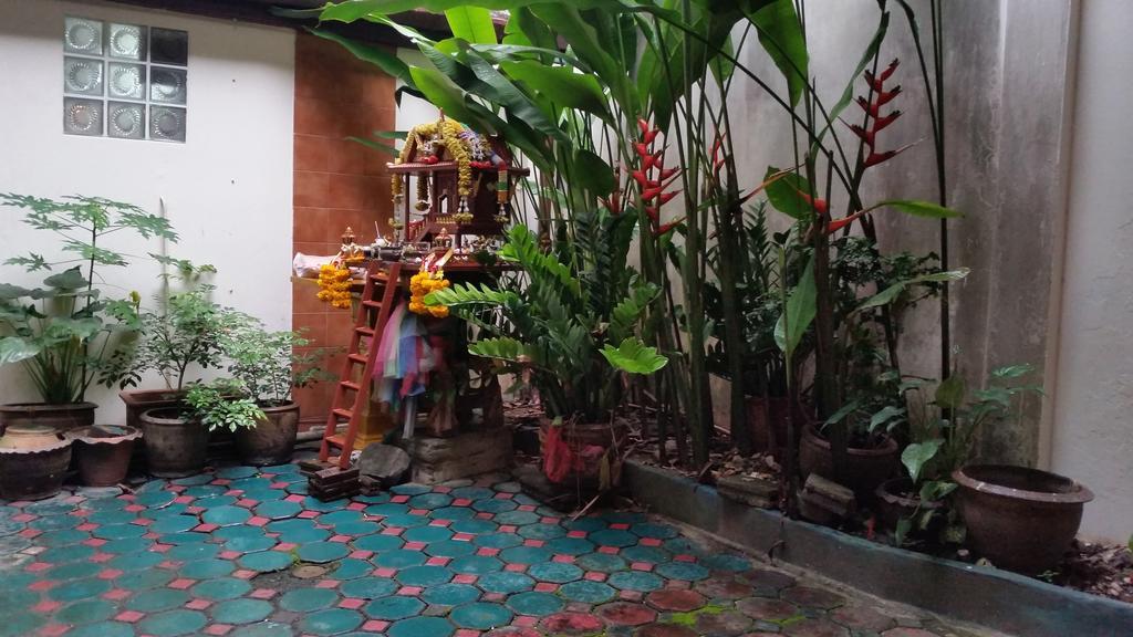 Hotel Villa Swiss Garden Patong Extérieur photo